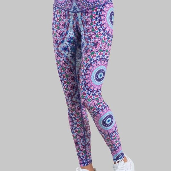 Wolven Chakra Leggings (NEW) - Picture 2 of 3
